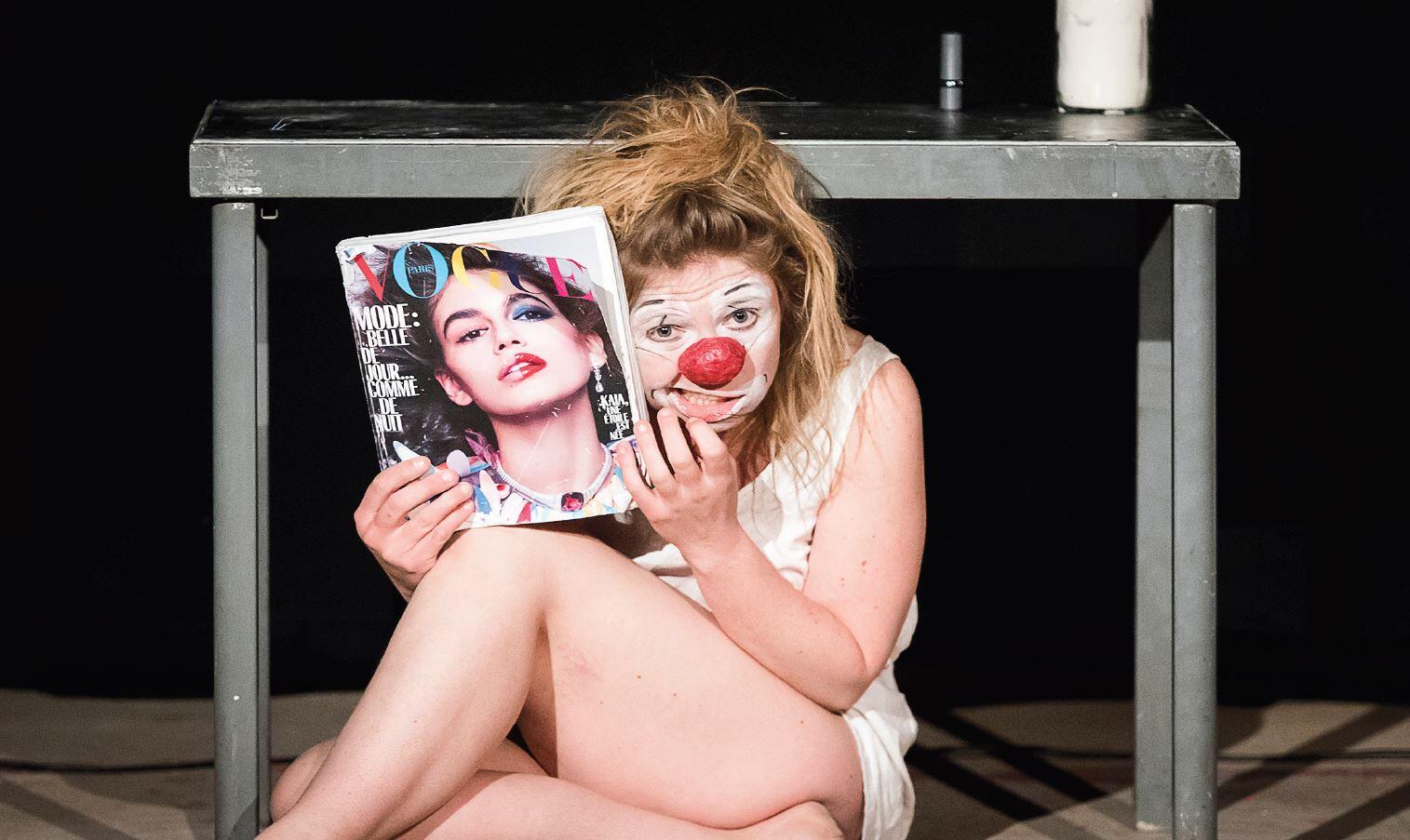 Spectacle elle - © Fabien Debrabandere