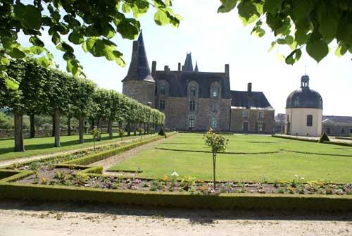 chateau-rochers-sevigne-vitre1