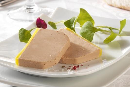 Fleuron de canard en tranche sur assiette