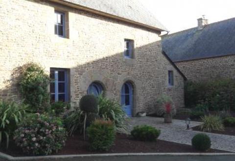 photo-Mellé-bourg-jardin-nature