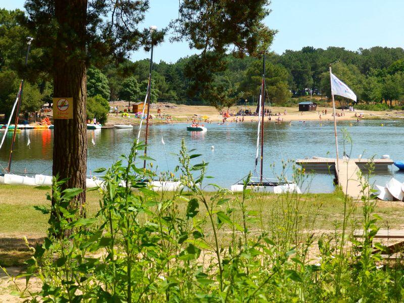 Plage du lac de Trémelin