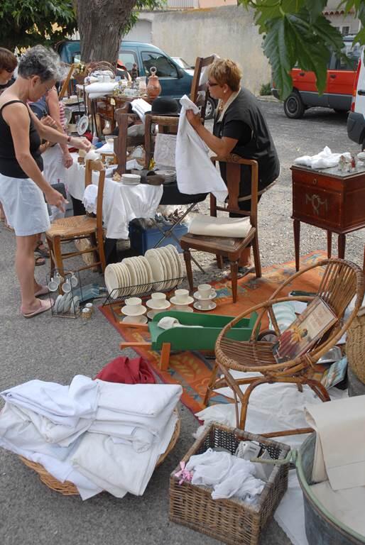 VIDE GRENIER