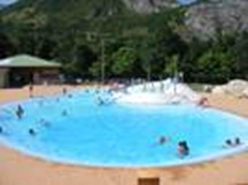 piscine Auzat