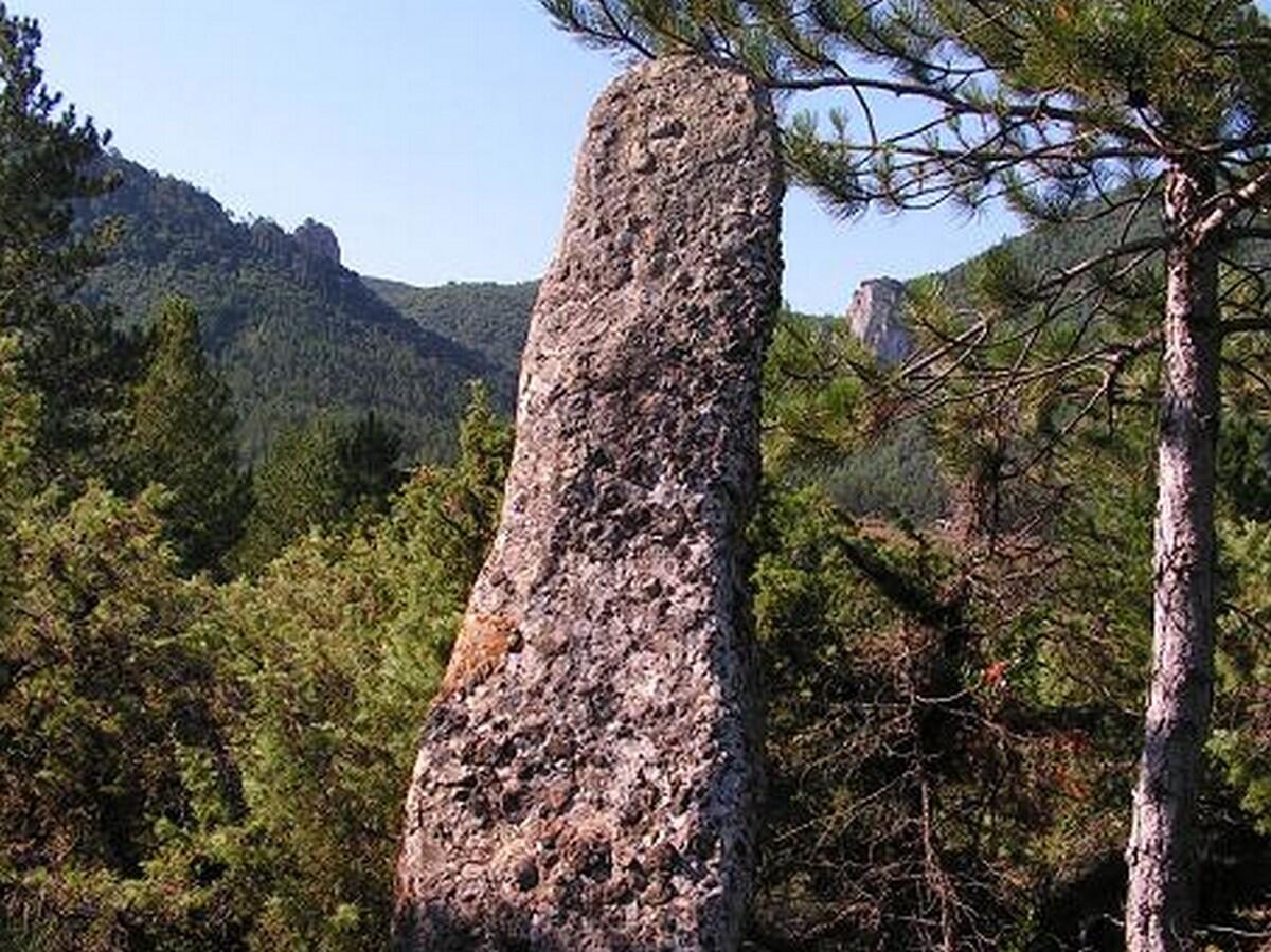 menhir-peyrolles