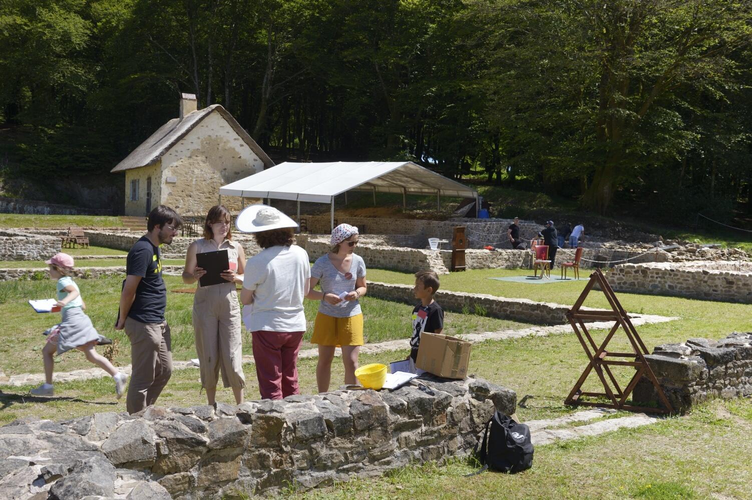 Une visite-jeu en famille pour apprendre en s'amusant