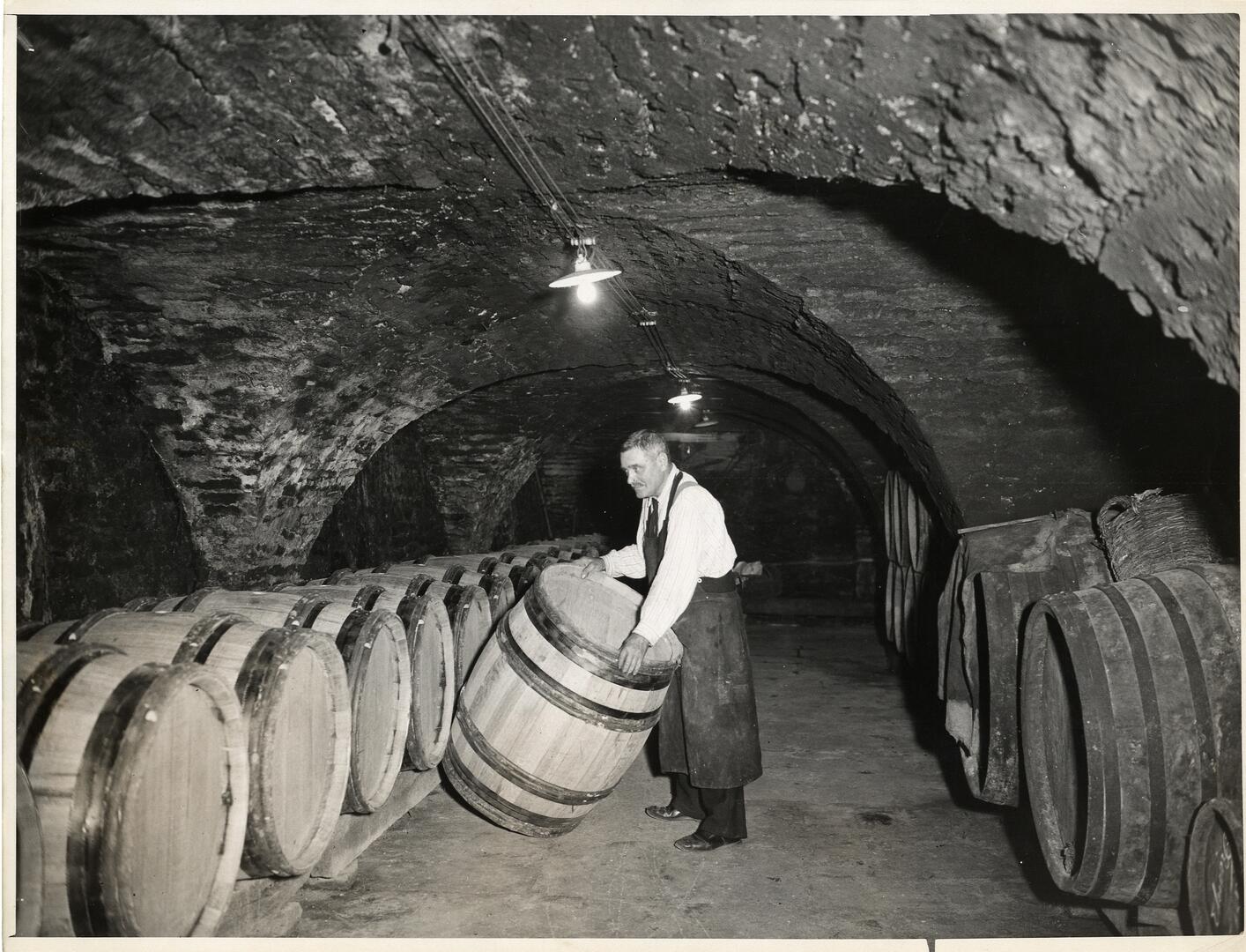1960-cave