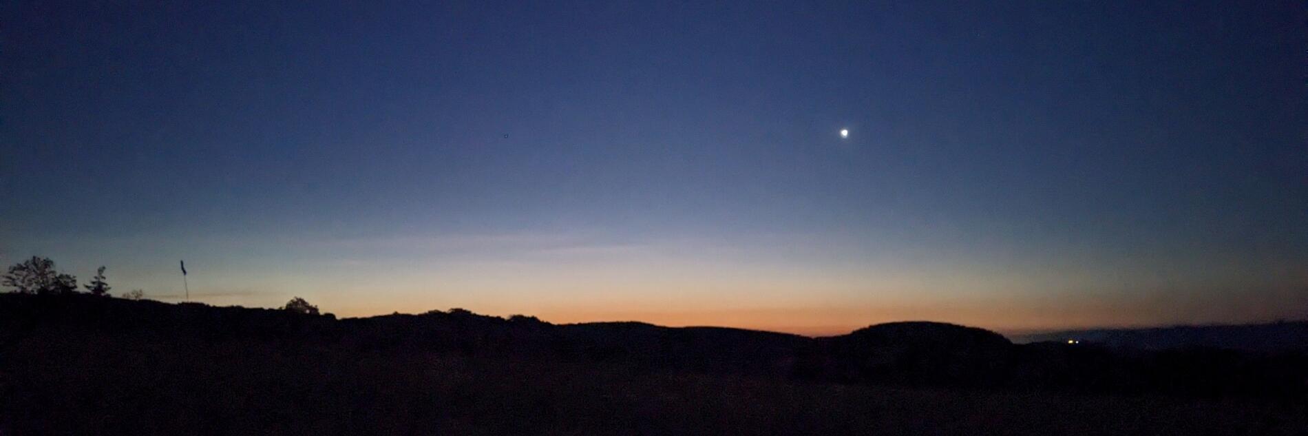 Crépuscule sur le Morvan