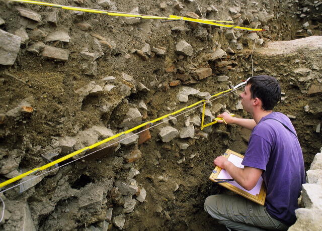 lumière sur un métier méconnu, archéologue