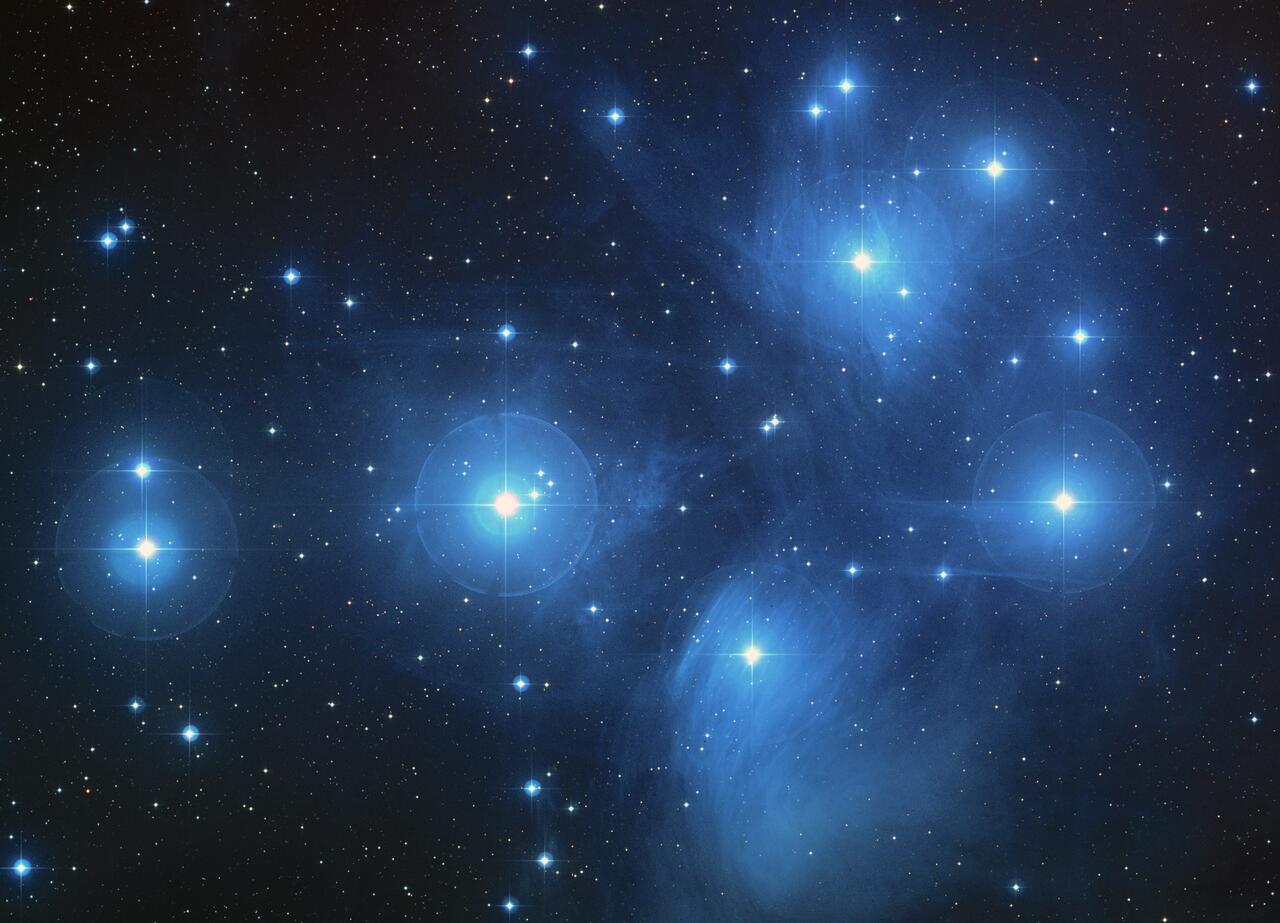 Amas des Pleiades  NASA_ESA (002)