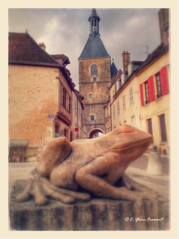 DÉCOUVERTE D'AVALLON CITÉ MÉCONNUE AUX PORTES DU MORVAN