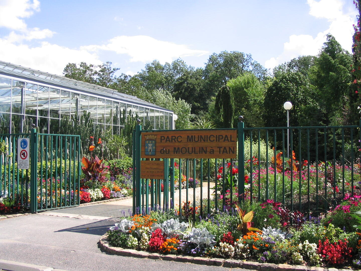 Entrée du Parc du Moulin à Tan