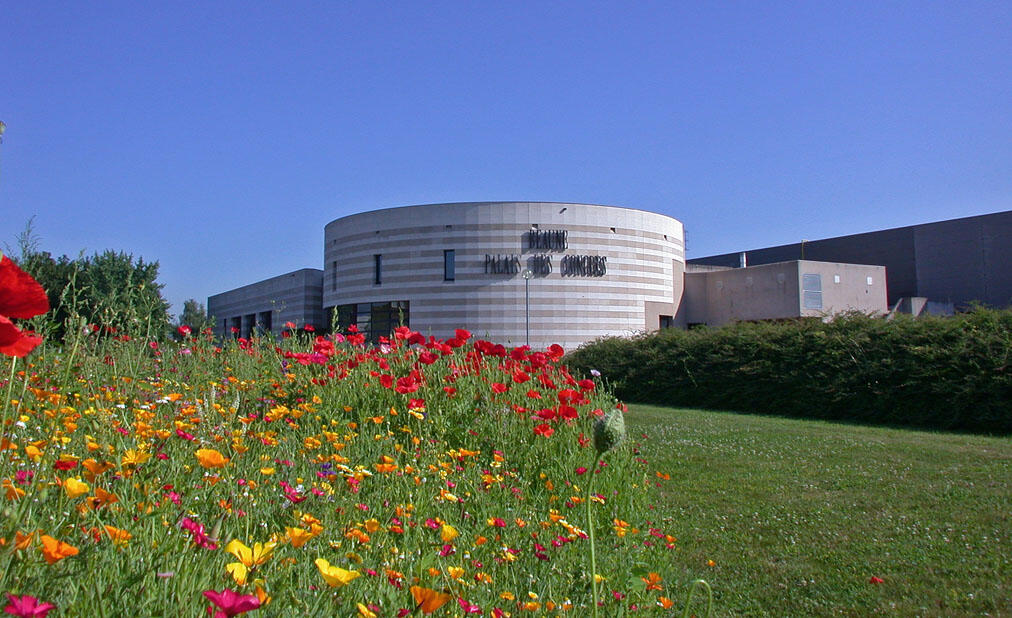 Palais des Congrès de Beaune été