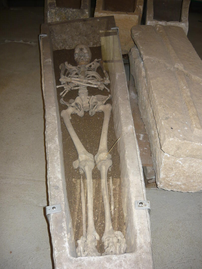 sarcophage mérovingien