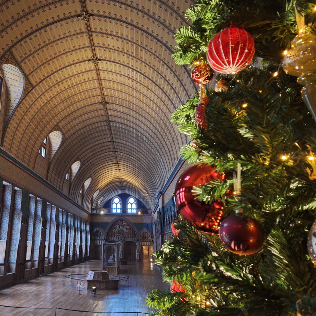 Noel Dickens_web_lieu_764X764_PIERREFONDS