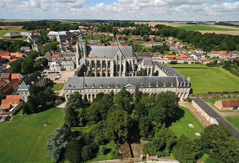 Abbaye-Saint-Riquier-Vue aériene principale