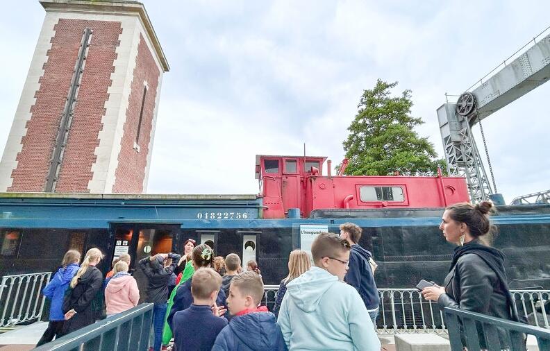 Ascenseur à bateaux famille