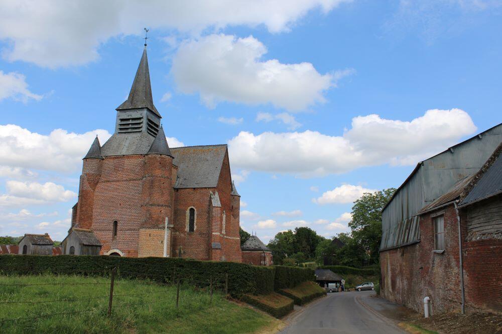 Eglise fortifiée < Burelles < Aisne < Picardie