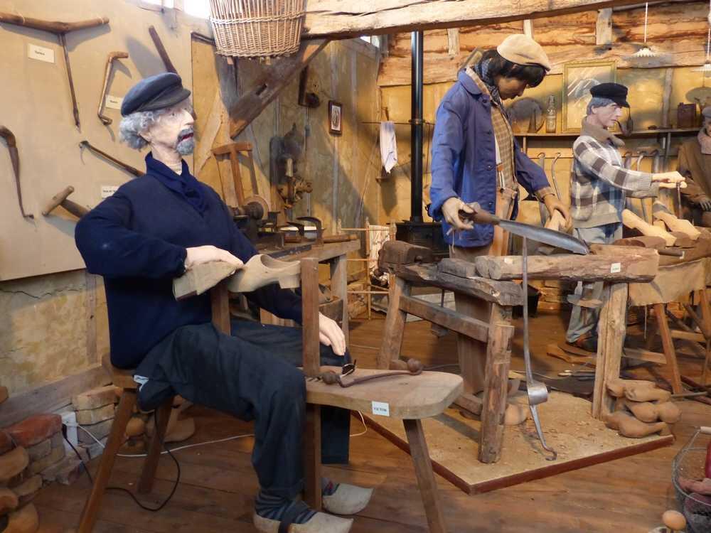 Musée du sabot < Buironfosse < Aisne < Picardie