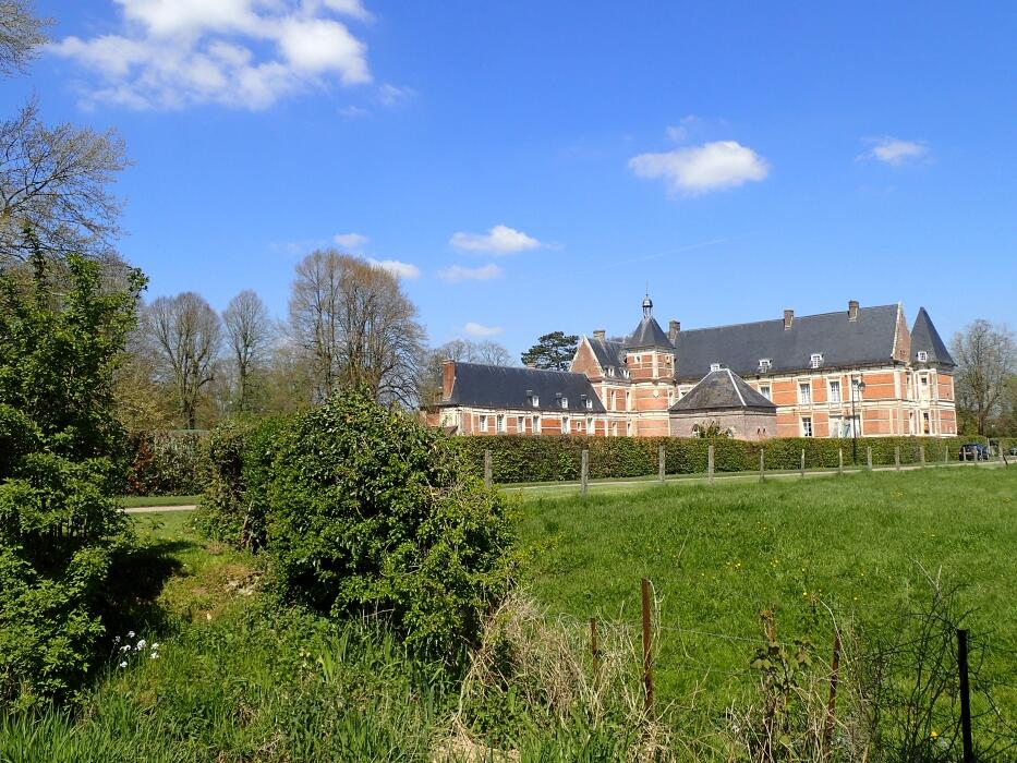 Chateau Troissereux