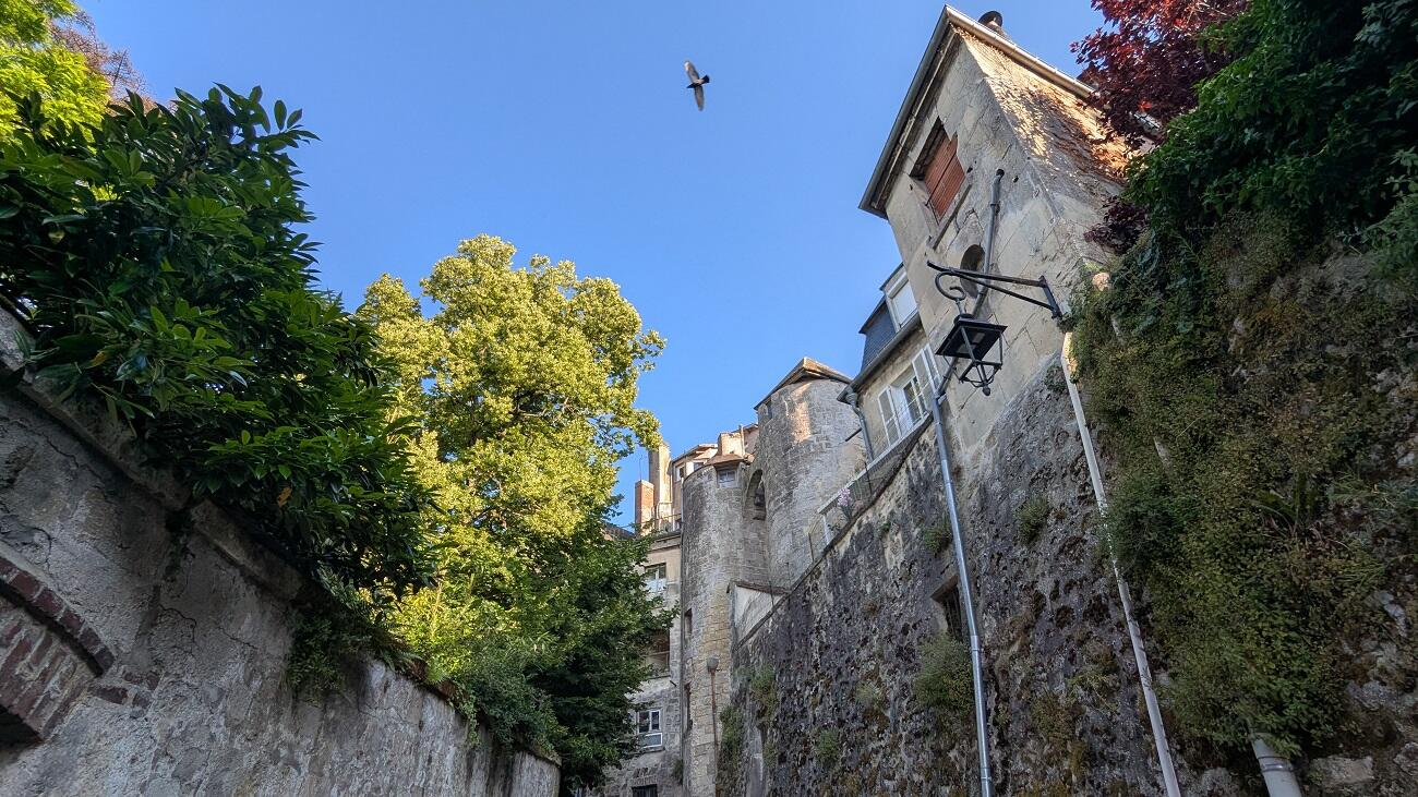Porte des Chenizelles 2025 < Laon < Aisne < Picardie