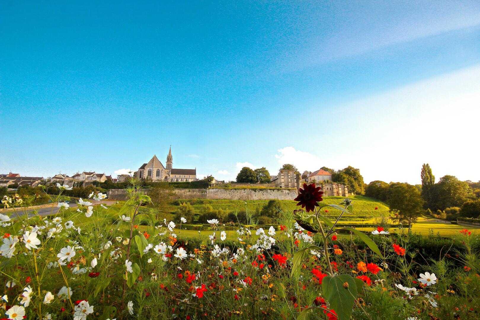 Crépy-en-Valois_Remparts_Georges Lernould (2)