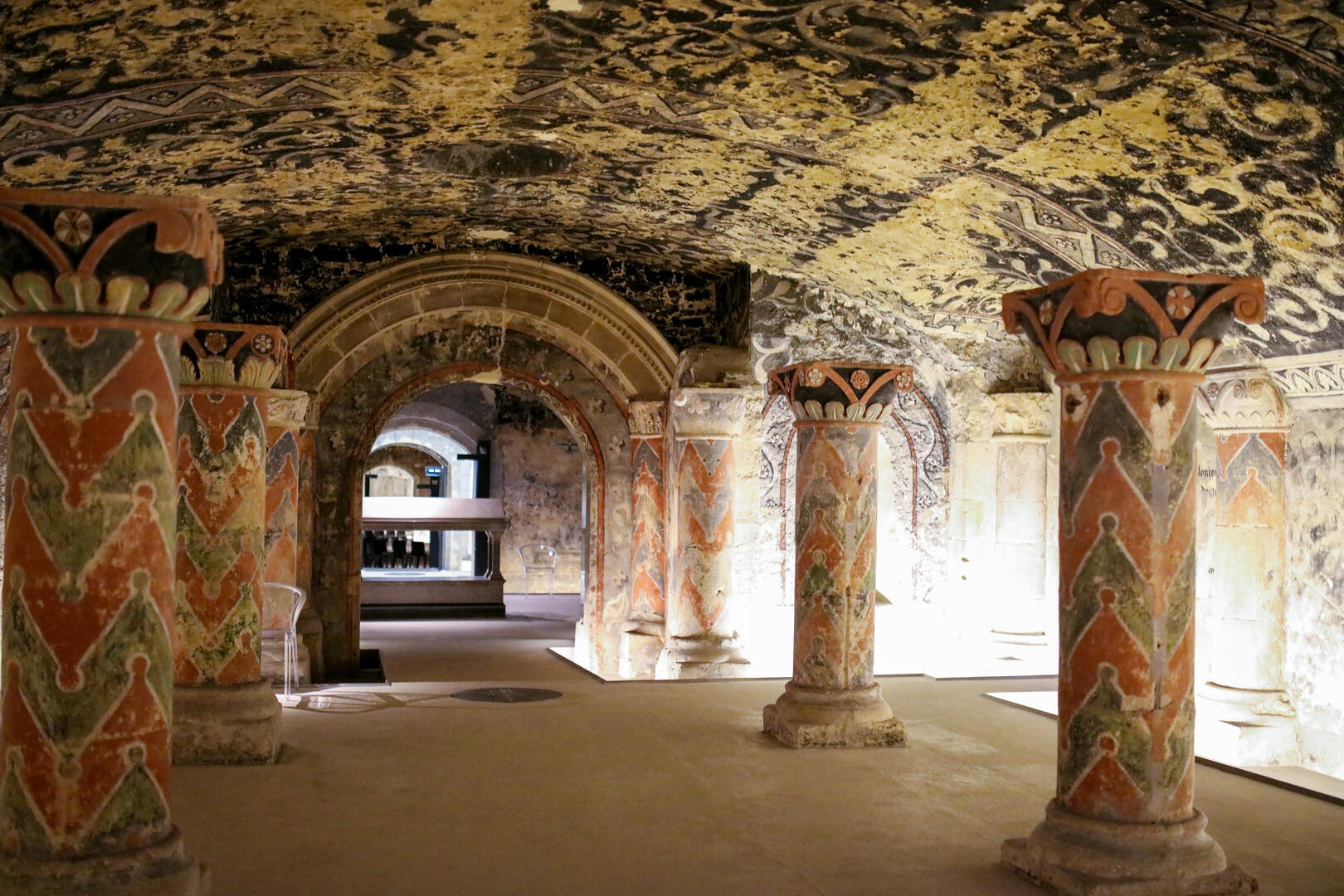 Crypte de la basilique ©P.Ledez_OTBCO 2022 (32)