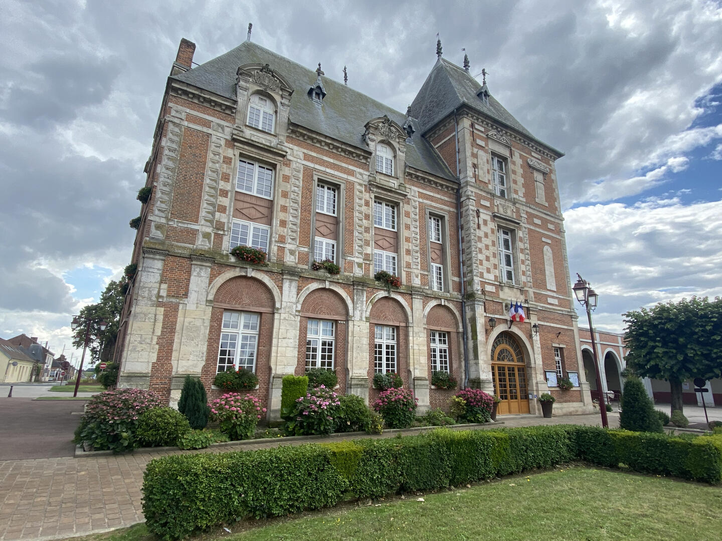 Visite commentée à Crèvecoeur-le-Grand