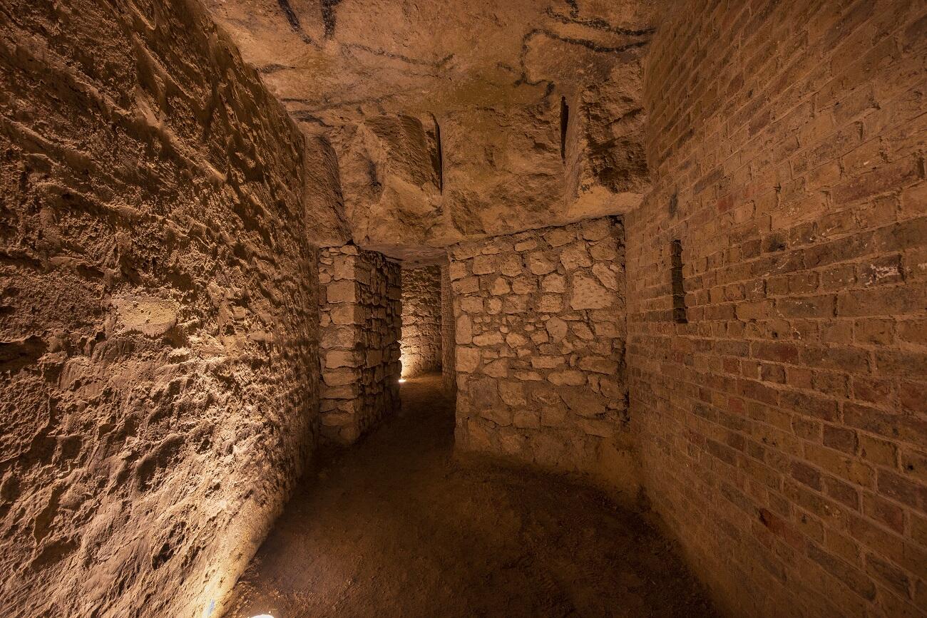 Visite Secrets sous la ville 2019 XVI < Laon < Aisne < Picardie