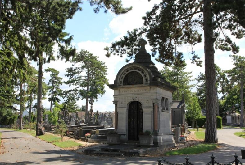 Le cimetière Saint-Acheul Ancien