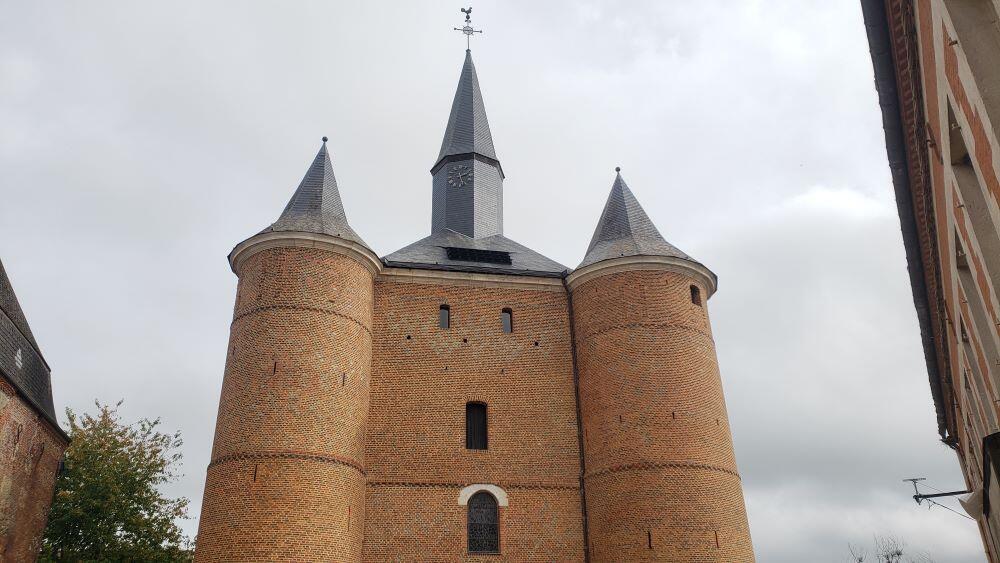 Eglise < Plomion < Aisne < Picardie < HDF