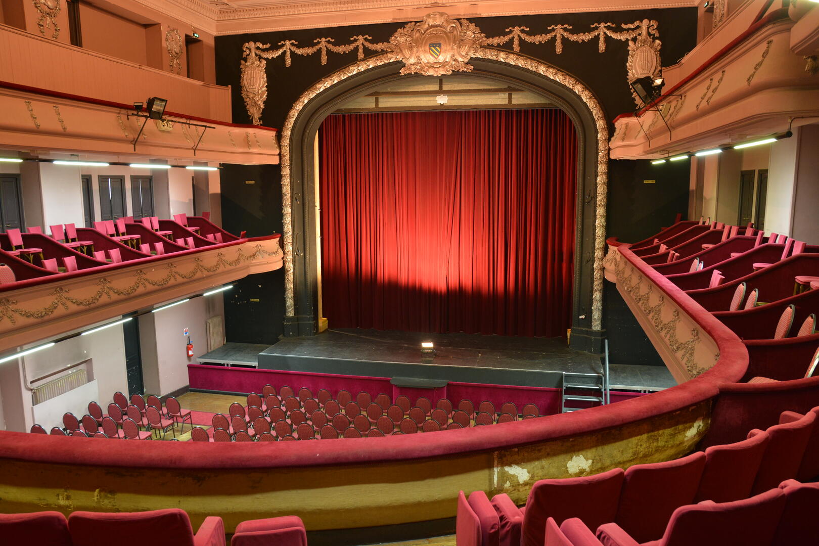 Théâtre 2