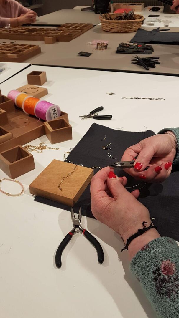 atelier-creation-de-bijou-art-deco_1