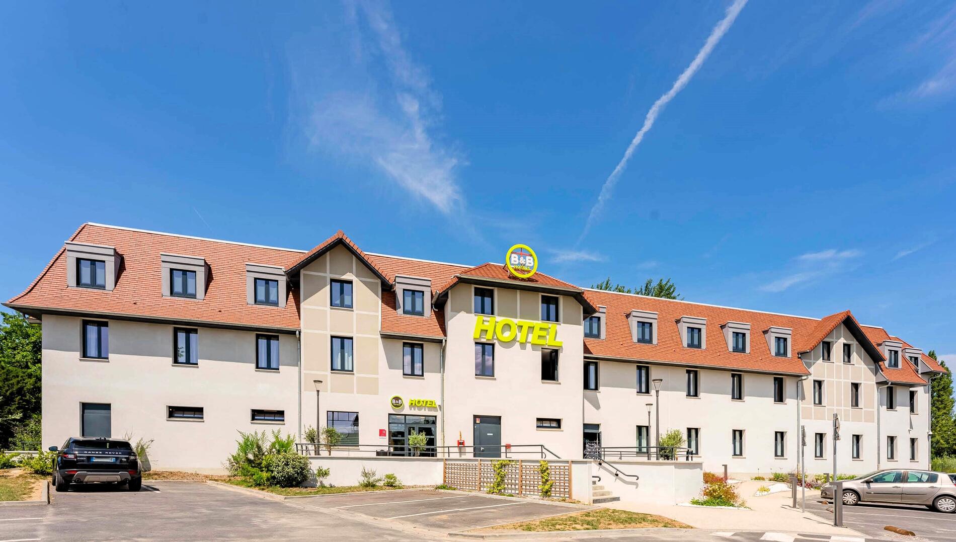 b-b-hotel-facade_1