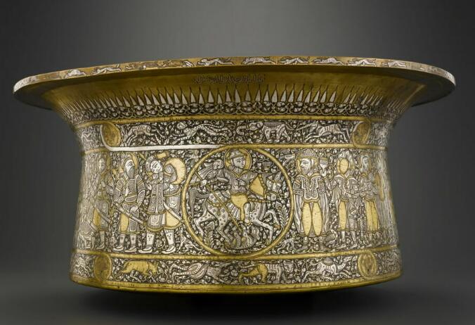 bassin-dit-baptistere-de-saint-louis-14e-s.-muhammad-ibn-al-zayn-musee-du-louvre-dist.grandpalaisrmn-hughes-dubois_1