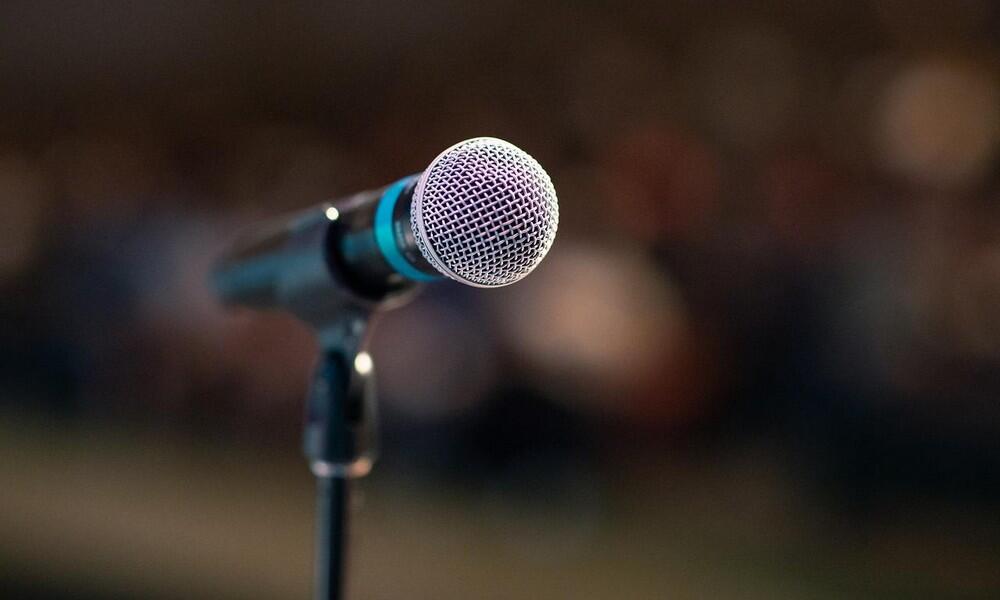 chanter ©Irina L by pixabay 2022