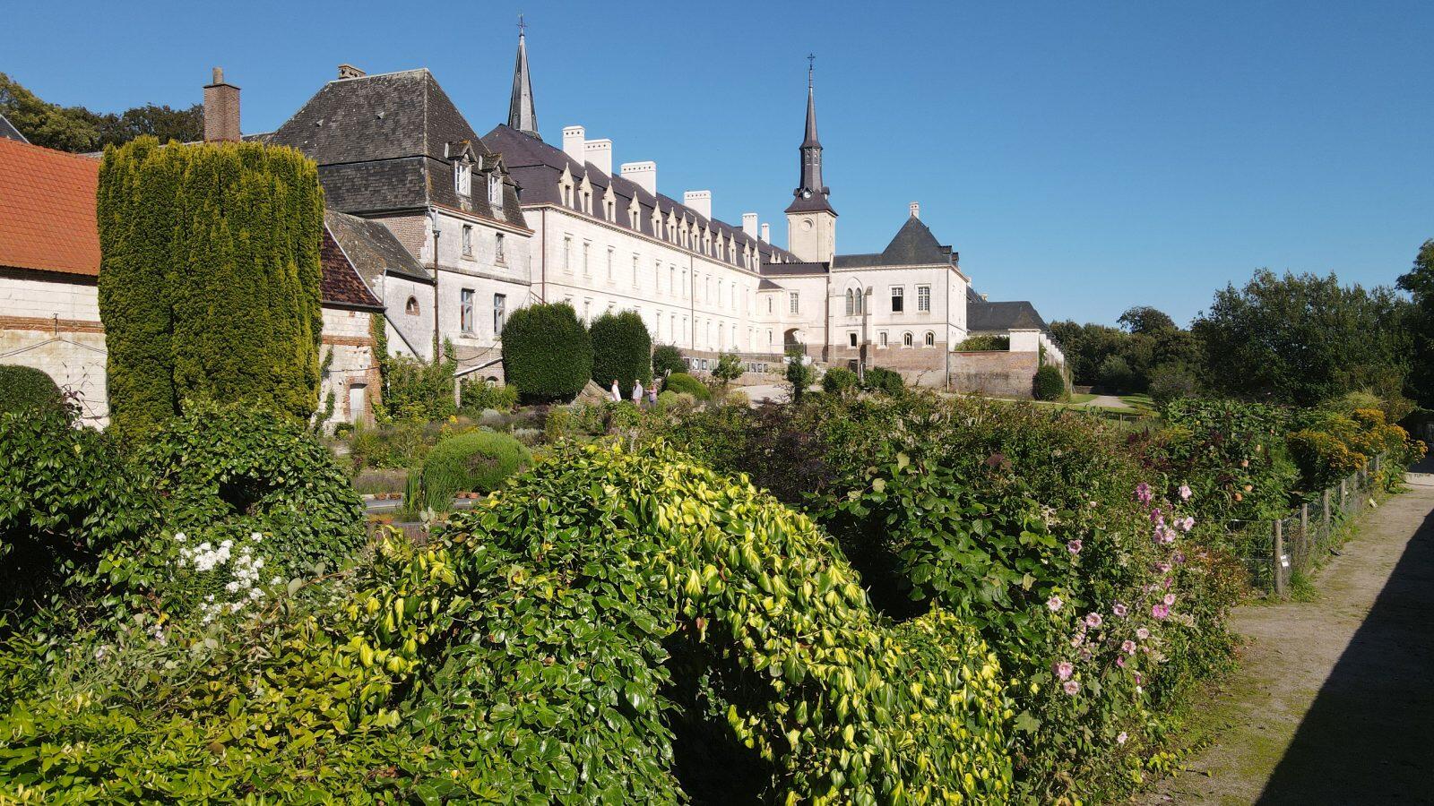 chartreuse-de-neuville-jardin