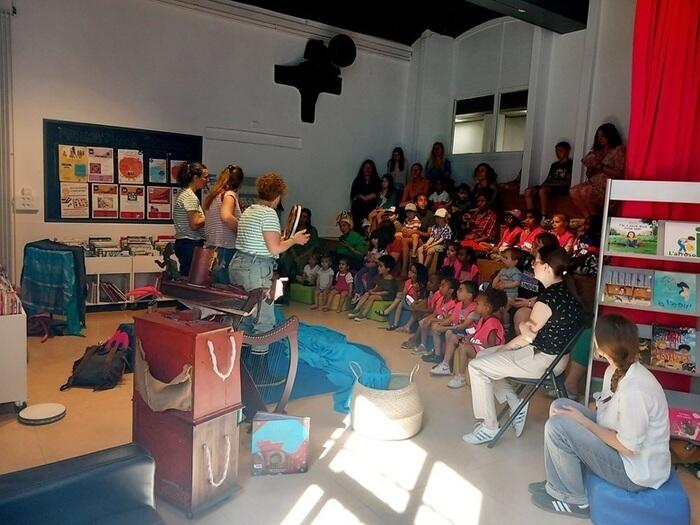 Eveil musical : Chansons, comptines et jeux de doigts_1