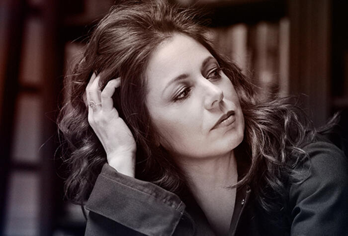 ISABELLE BOULAY_1