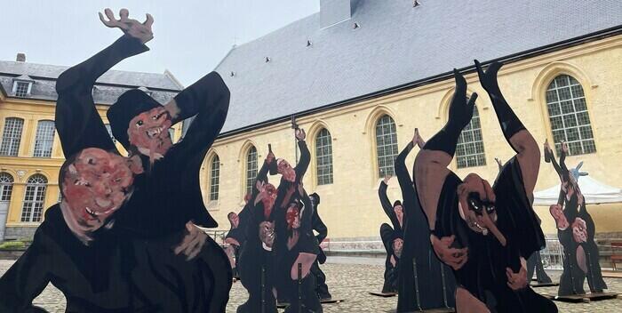 The Dancing Plague par Willehad Eilers_1