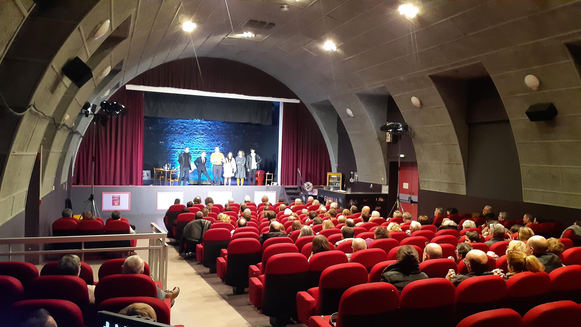 familia-credit-familia-theatre3 (24)_1