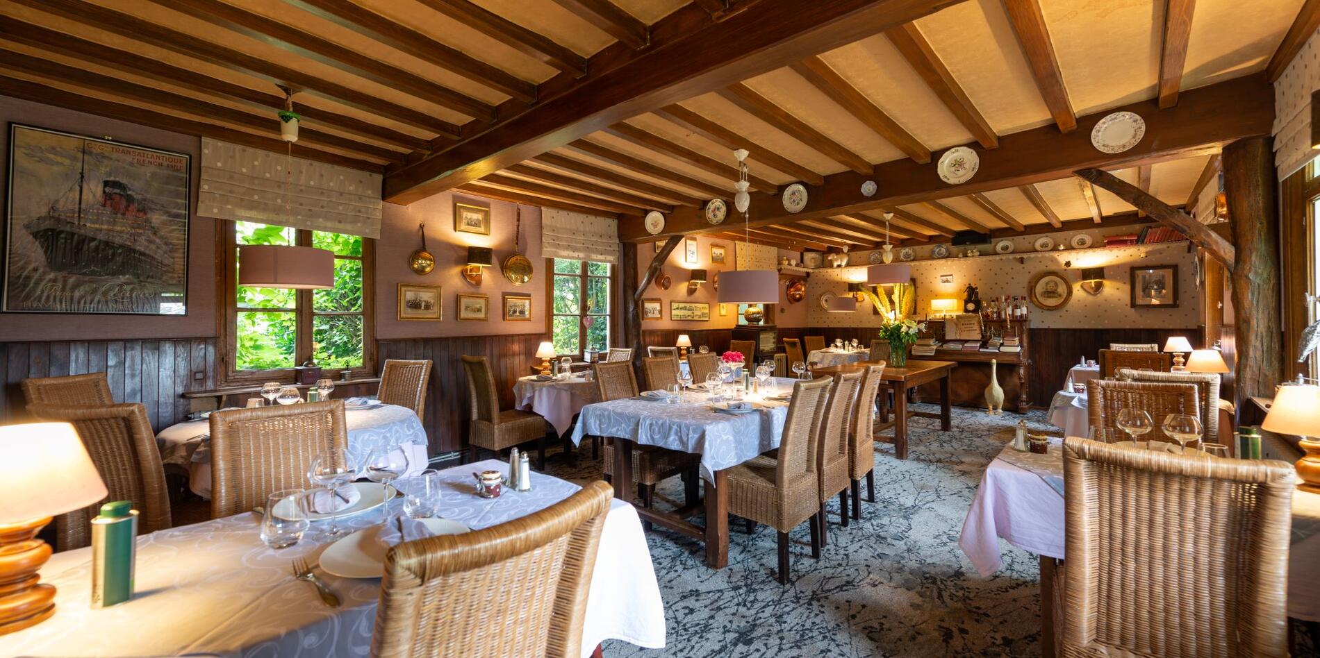 la-petite-auberge-interieur-1_1