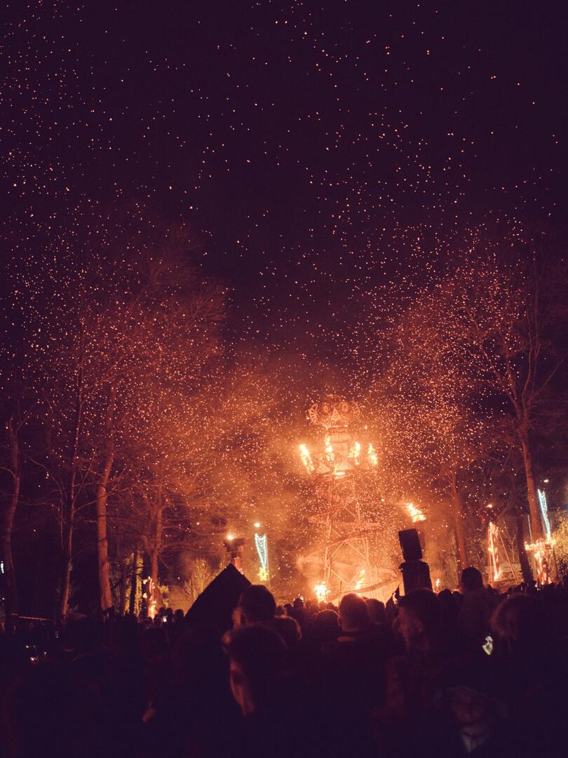 parade-participative-au-11-19-f.-burotn_1