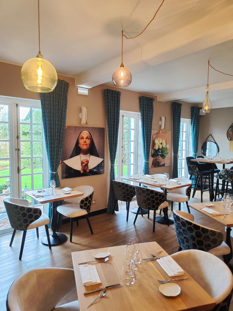 restaurant-chateau-de-montreuil-04_1