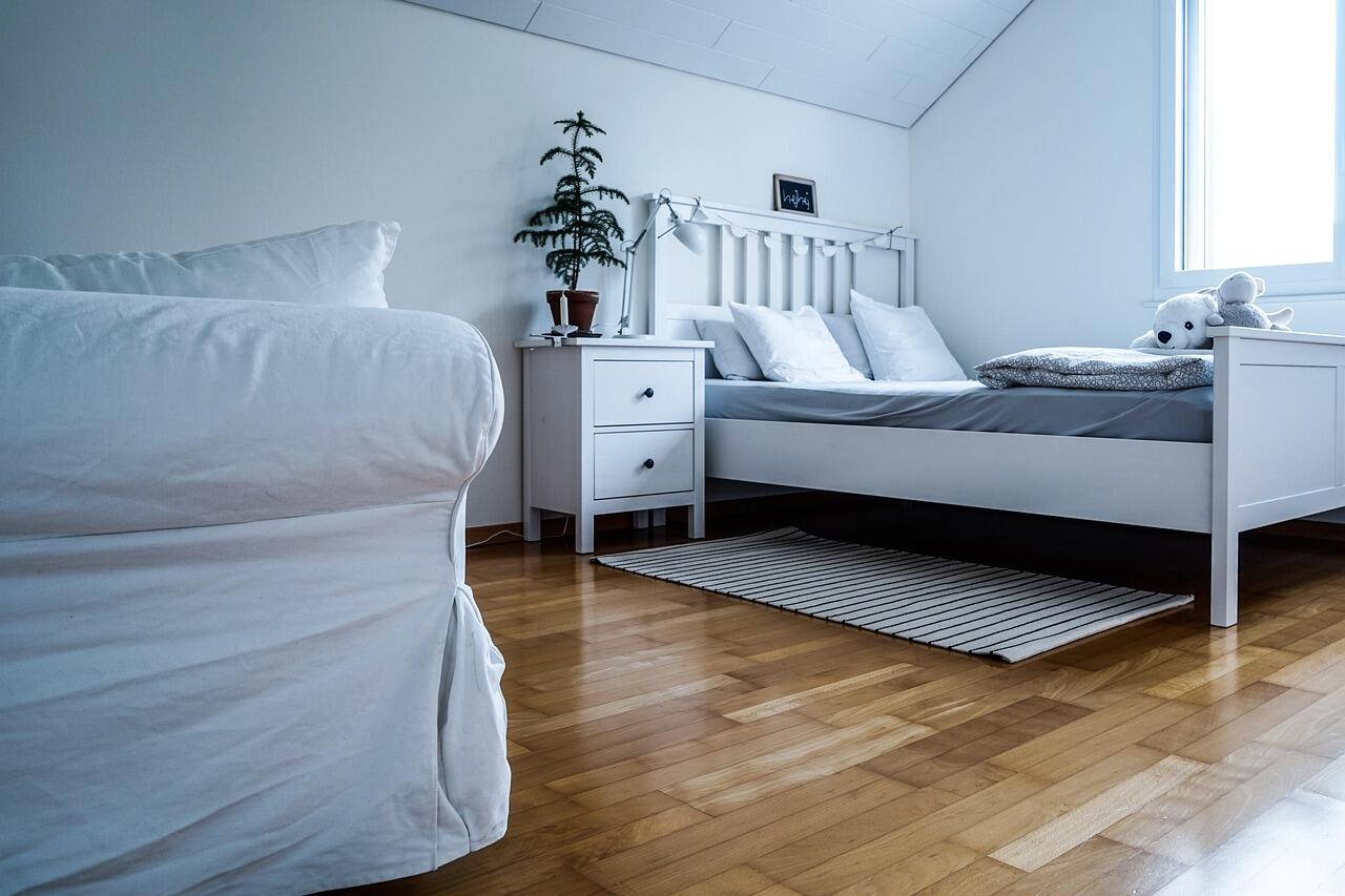 scoob_switzerland-bedroom-4628573_1280