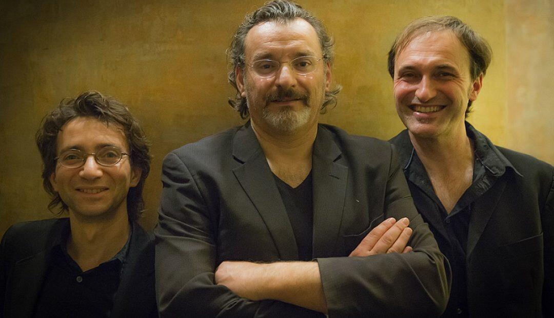 trio-ladb-reduite-re7ftv0ifmw4aylqfy4u3wctrk9yt77i2yfzt97lmg_1