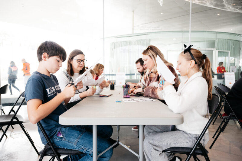 visite-atelier-familles-alex.dinaut-38-800x533_1