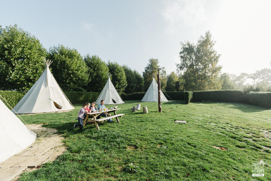 Camping de l'Aigrette Tipi