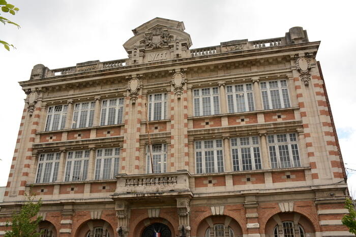 Visite guidée de l'école Léon Gambetta par les élèves_1