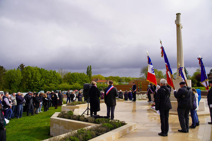 Cérémonie de l’ANZAC DAY au Cimetière militaire de Pheasant Wood_1