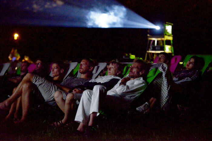 Cinéma à ciel ouvert - le film se met à la fête_1